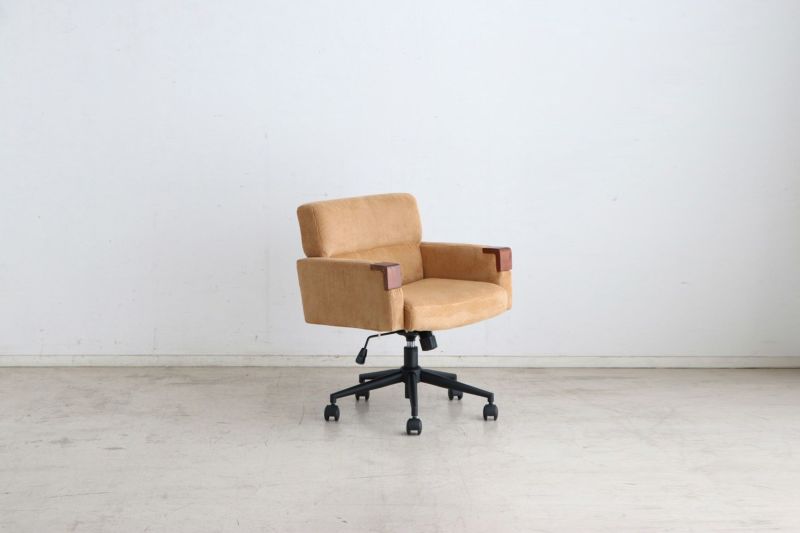 UP 384 ウォルク デスクチェア