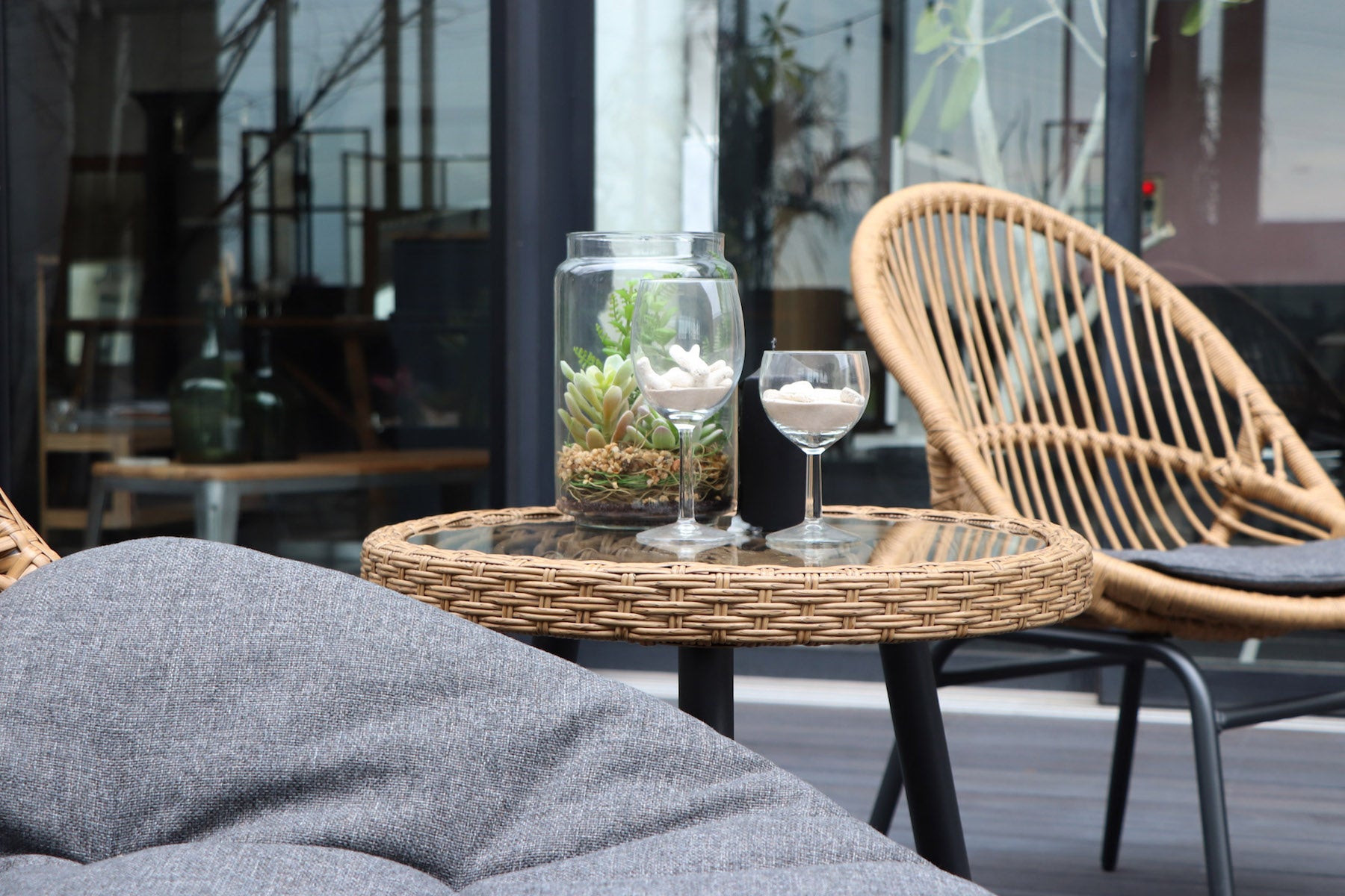 リゾネア サイドテーブル