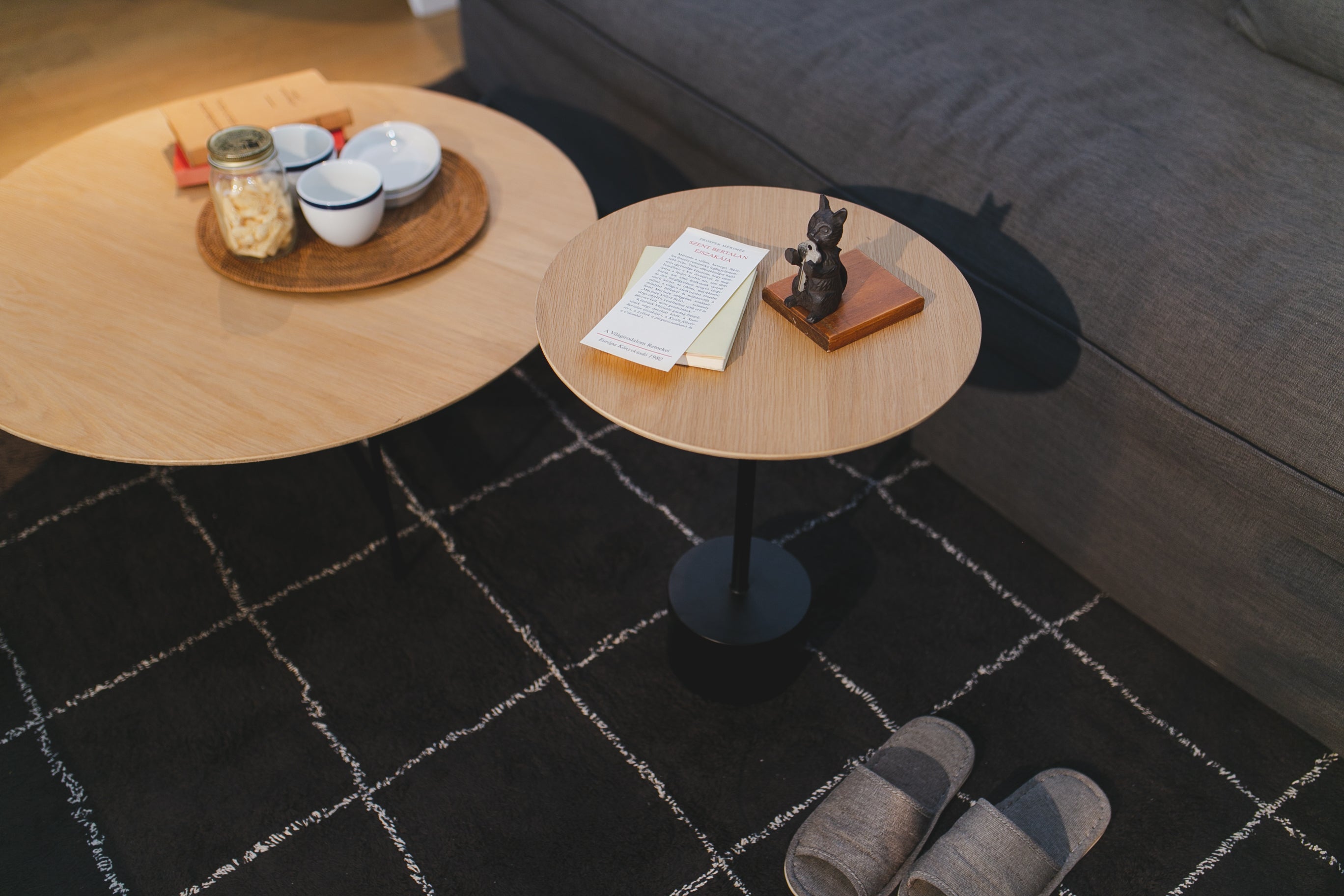 ラウンドテーブル