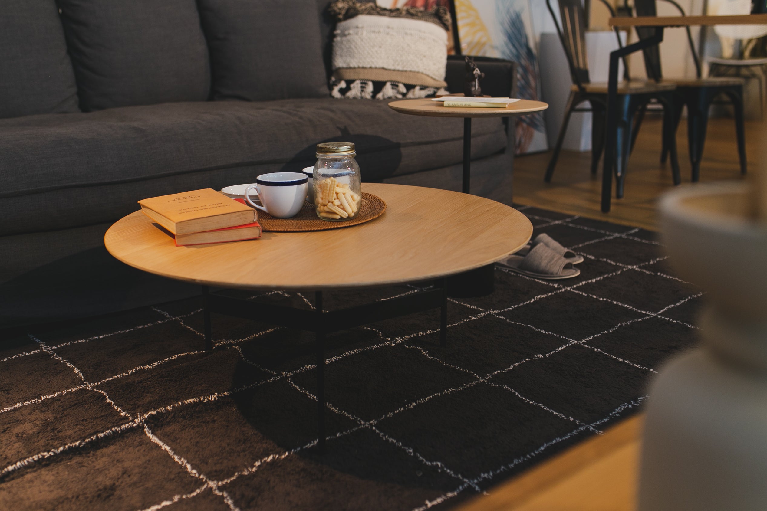 ラウンドテーブル