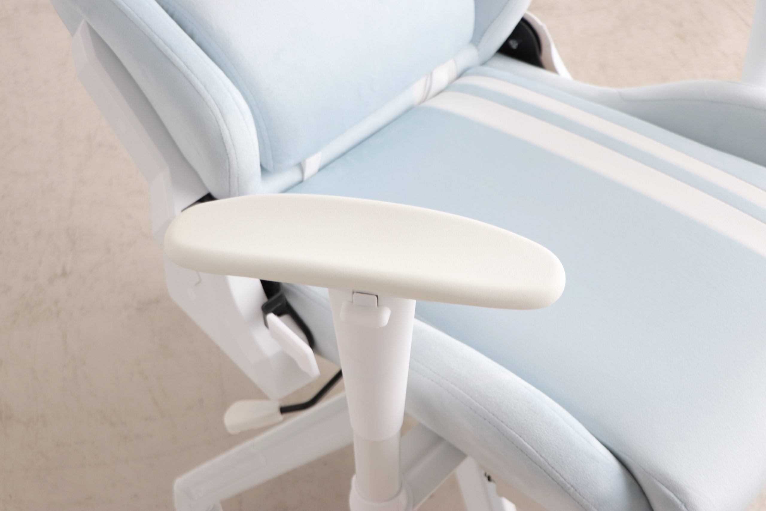 SeAGA girl ゲーミングチェア