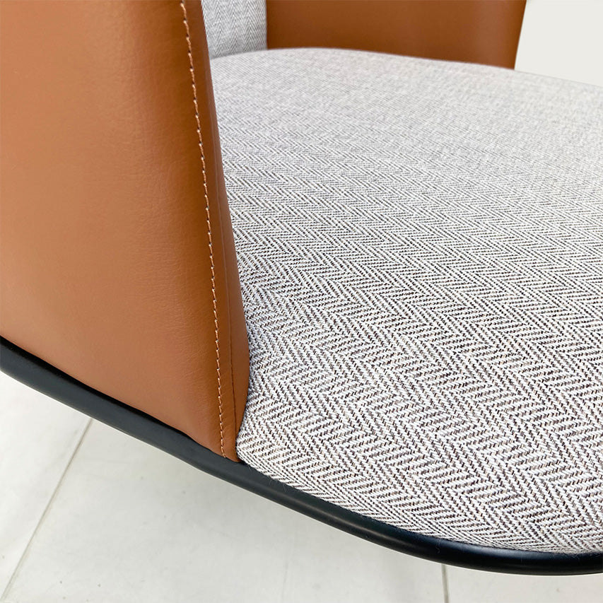 アフティ チェア