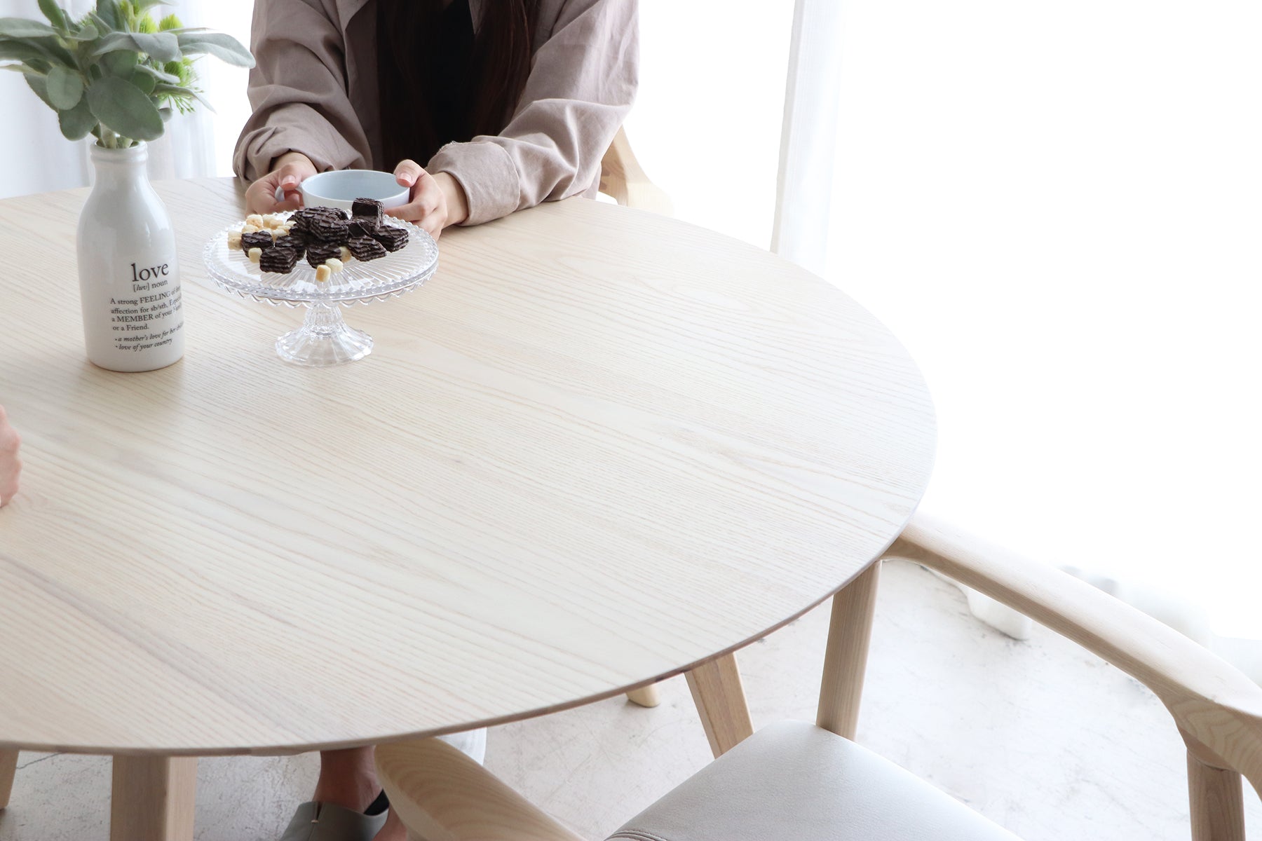 シロカ 110円形ダイニングテーブル