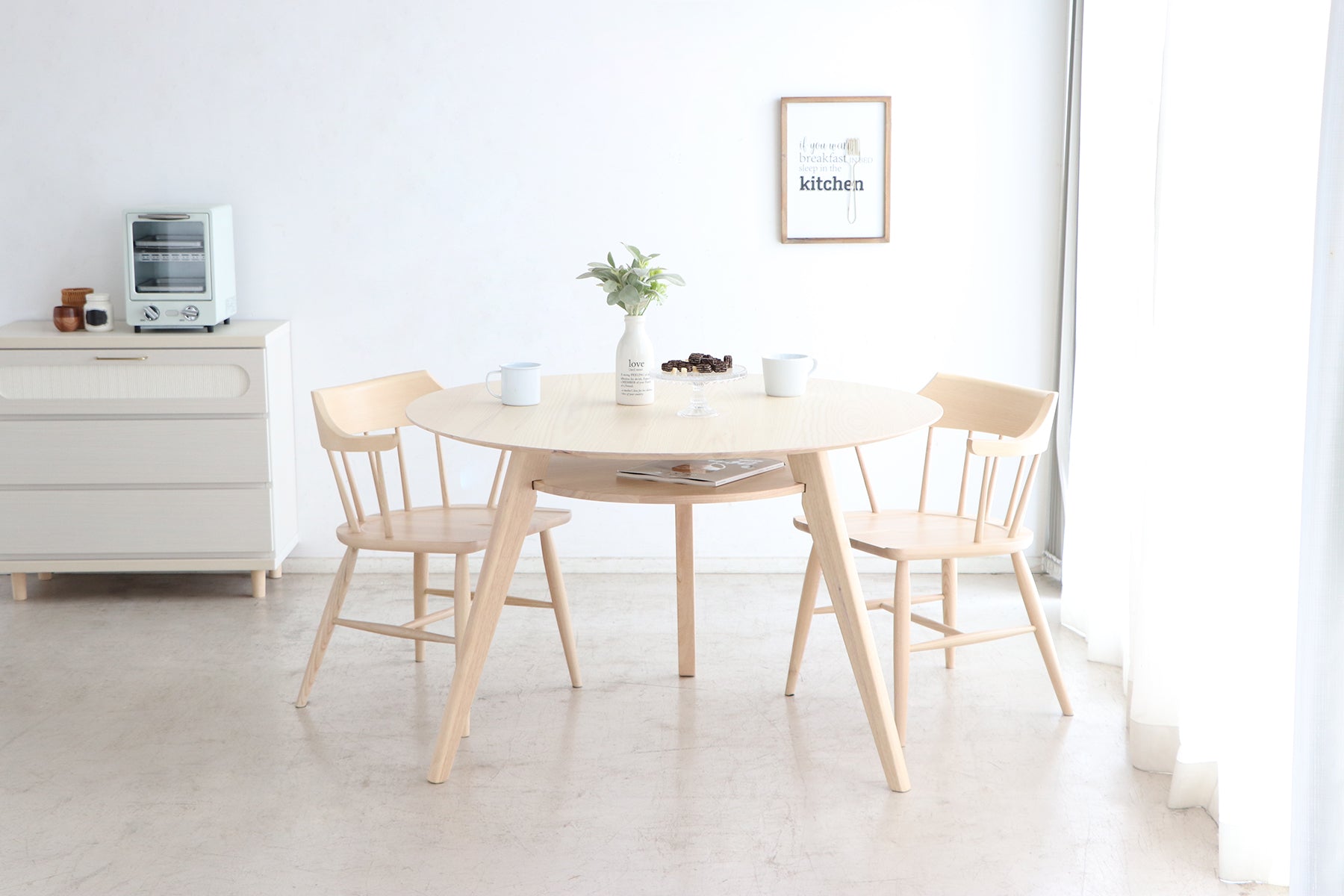 シロカ 110円形ダイニングテーブル