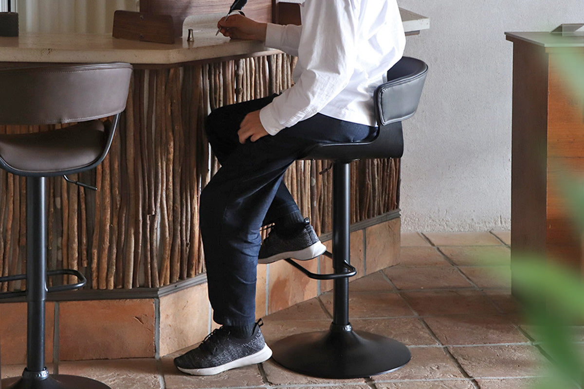 ルシア バーチェア