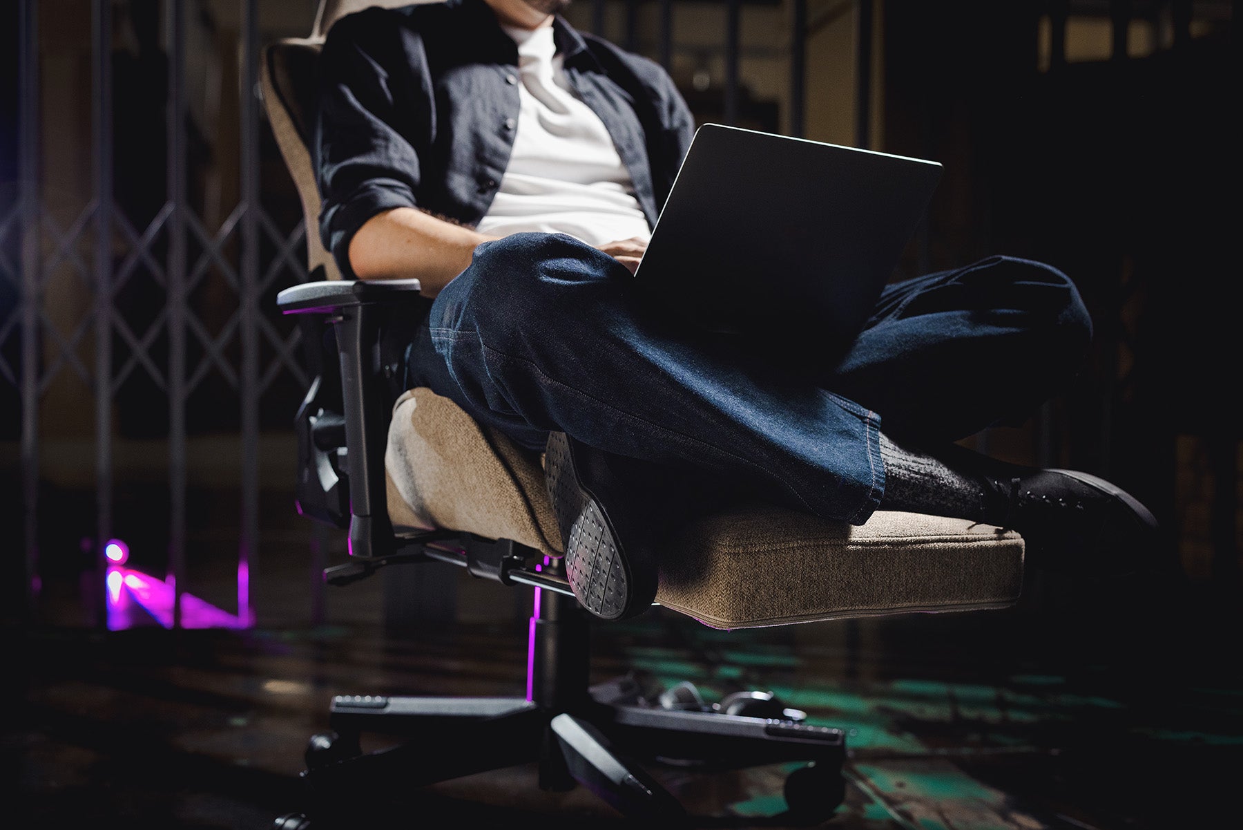 SeAGA-04 ゲーミングチェア