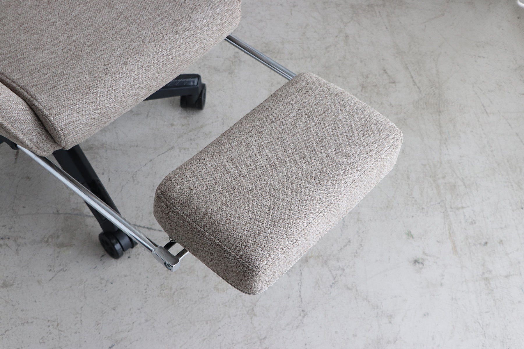 SeAGA-04 ゲーミングチェア