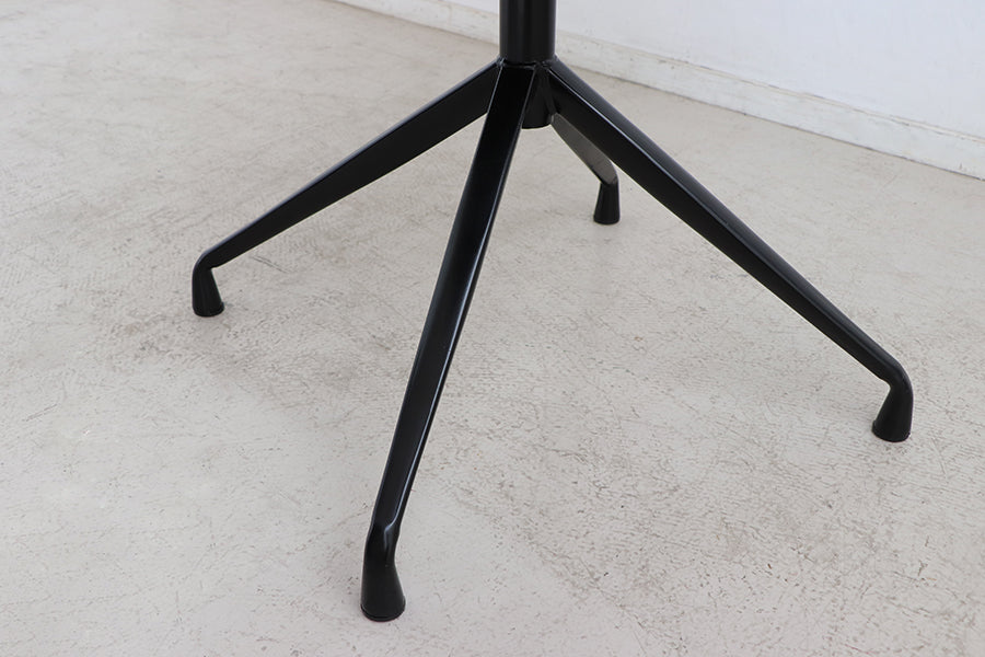 アーマー ラウンドチェア