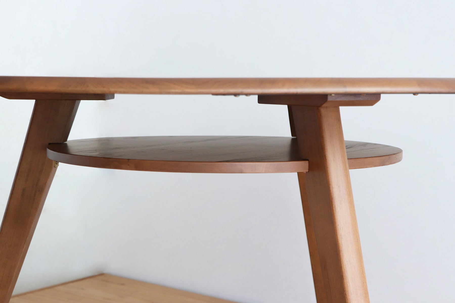 リガラ 110円形ダイニングテーブル