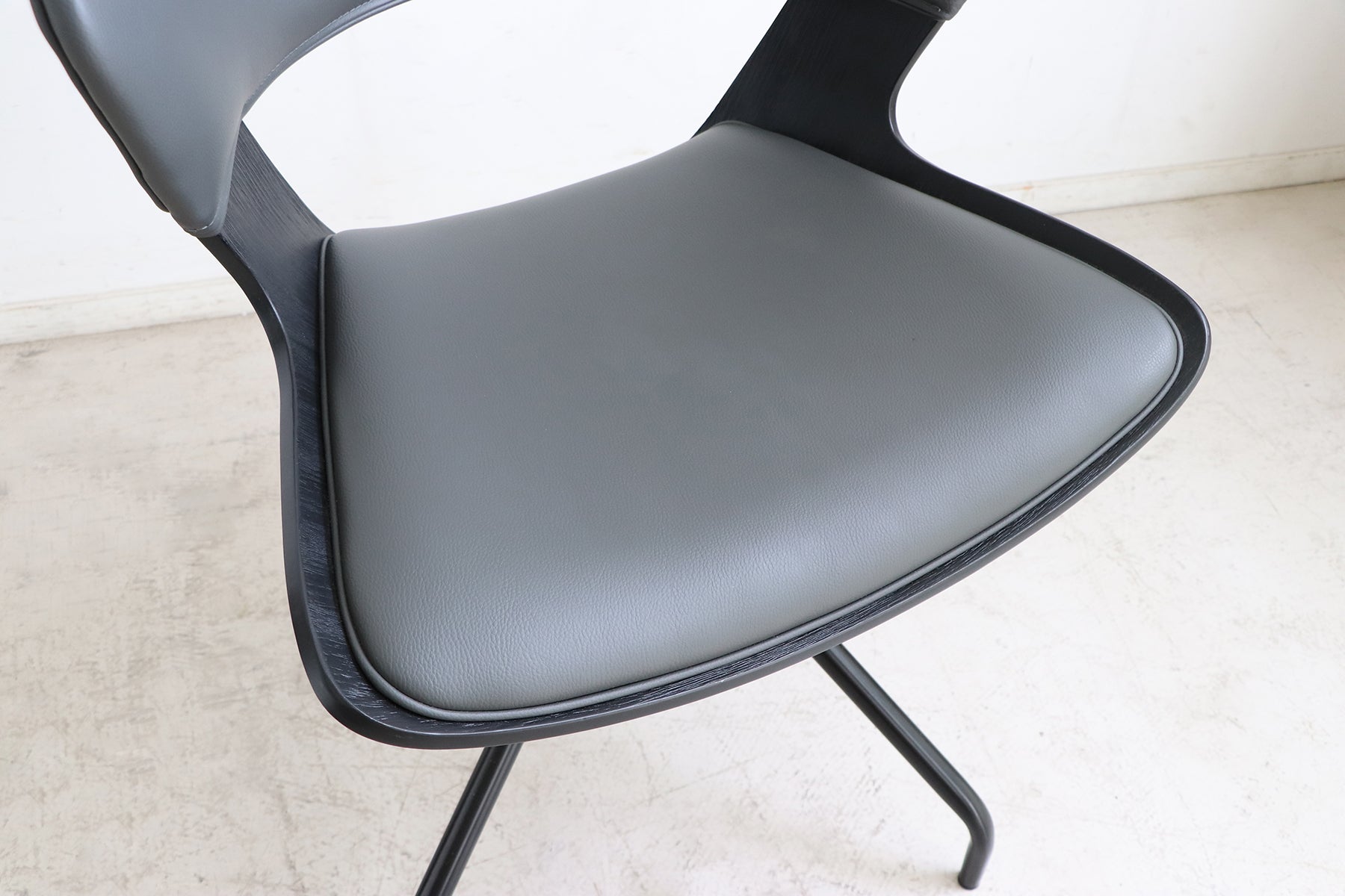 TMルシア ラウンドチェア