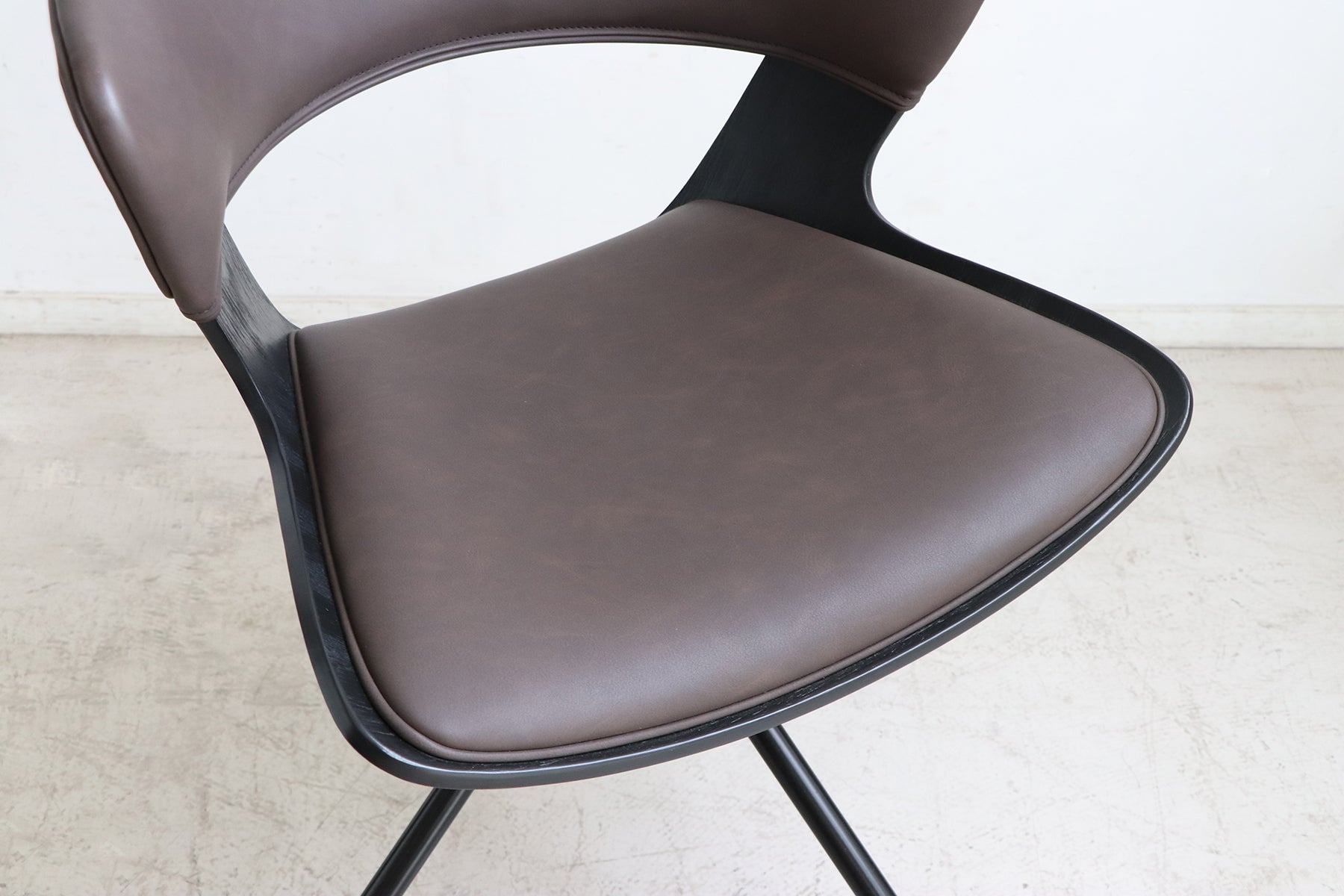 TMルシア ラウンドチェア