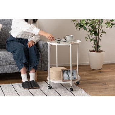 サイドテーブル