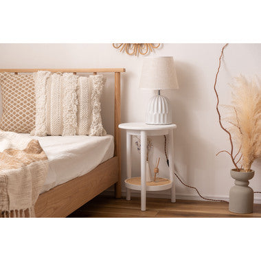 サイドテーブル