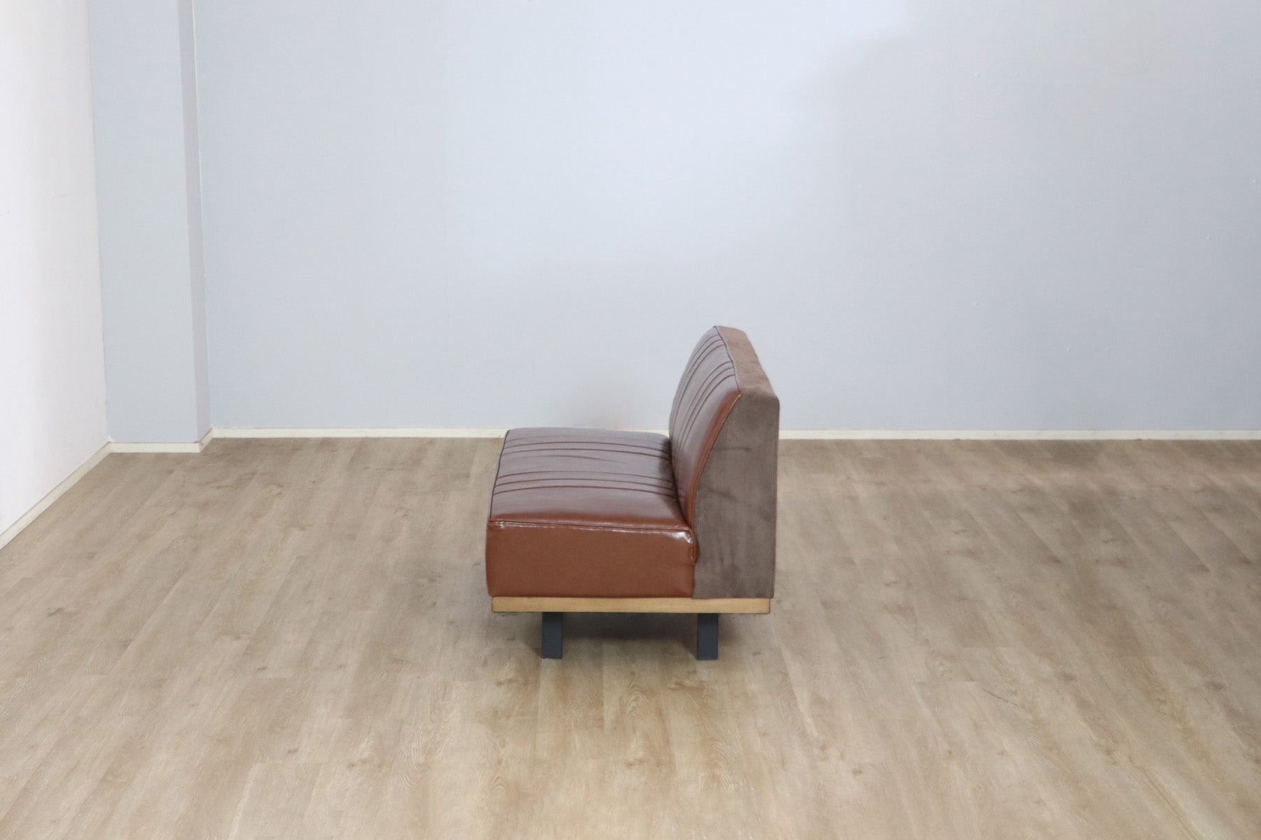 UPプーリー LDソファ R