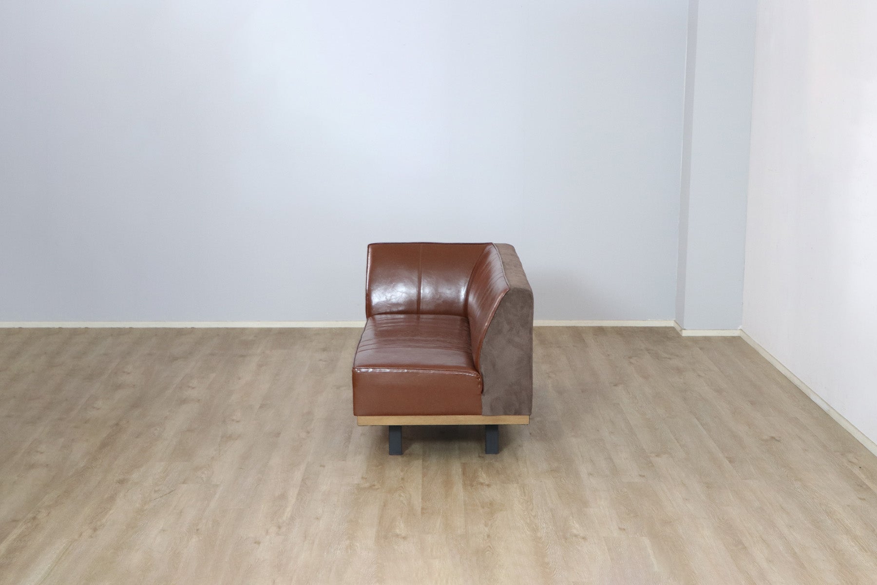 UPプーリー LDソファ R