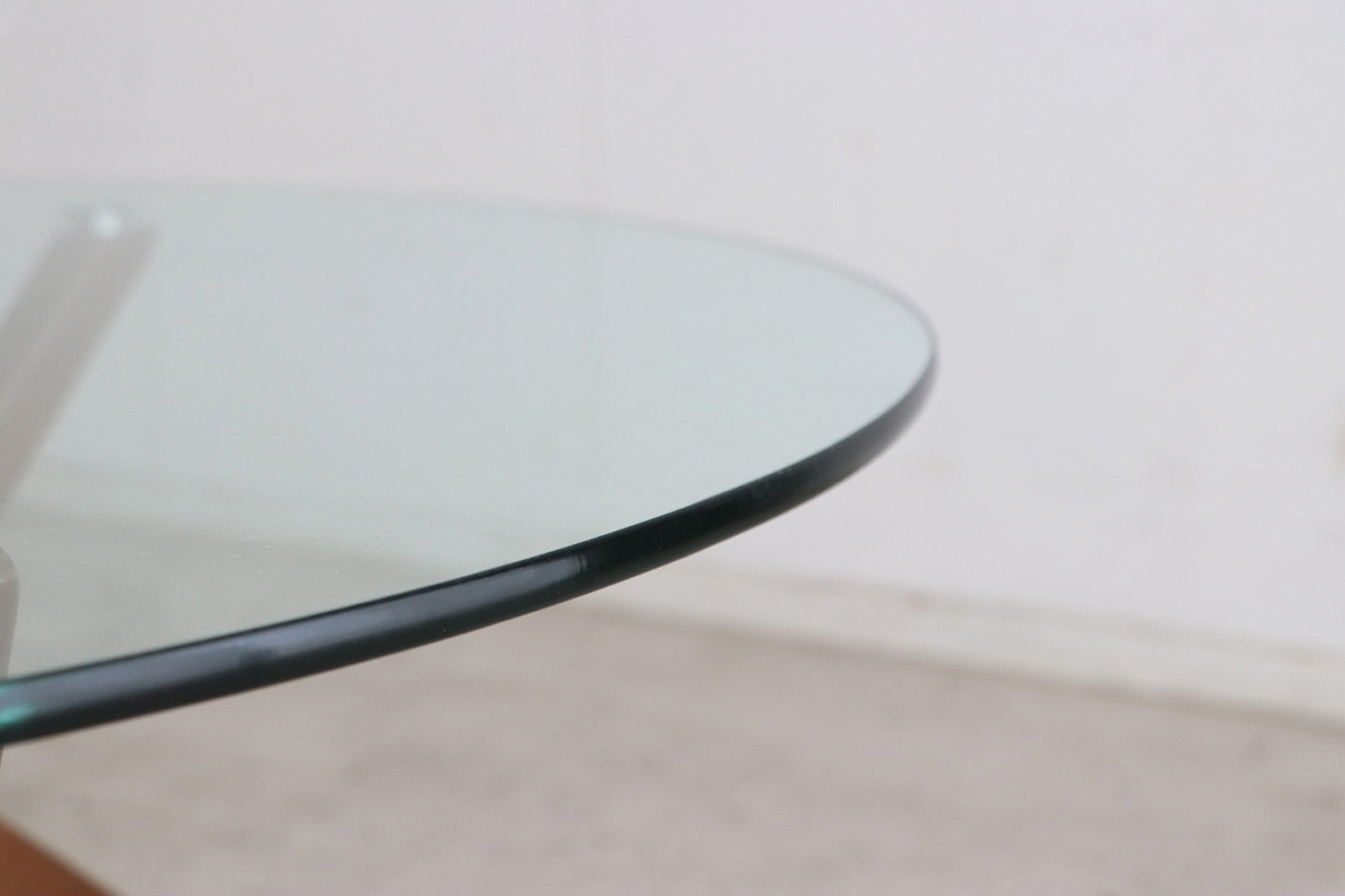 アモール ガラステーブル