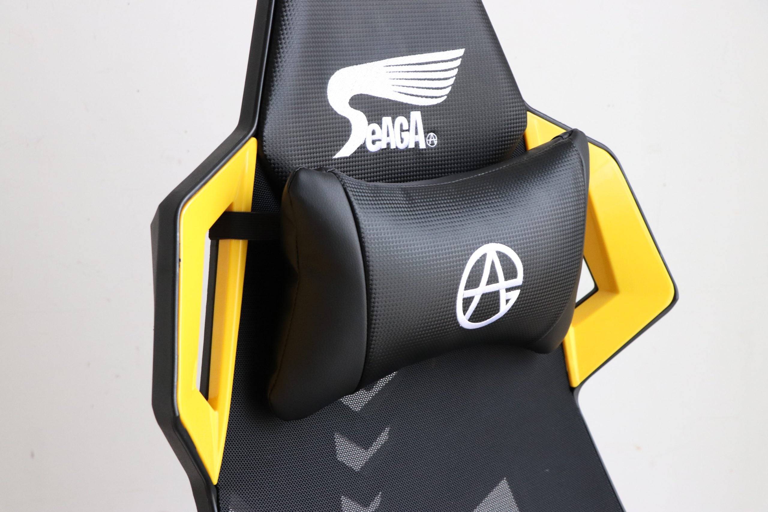 SeAGA-02 ゲーミングチェア
