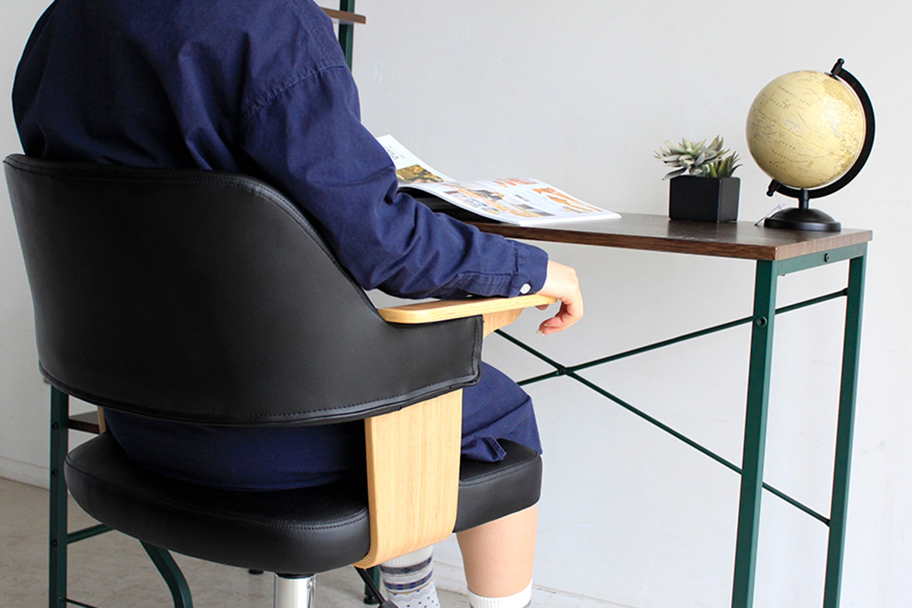 エイル オフィスチェア