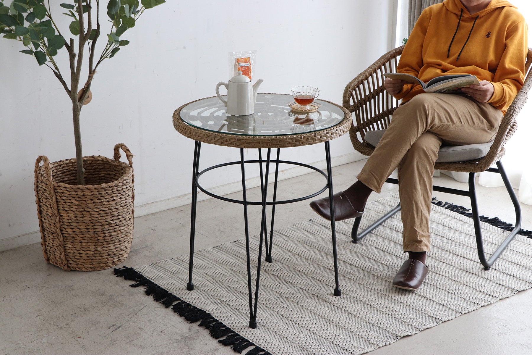 リゾネア カフェテーブル