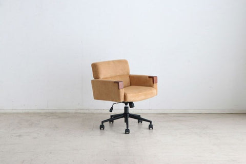 ＵＰ 384 ウォルク デスクチェア